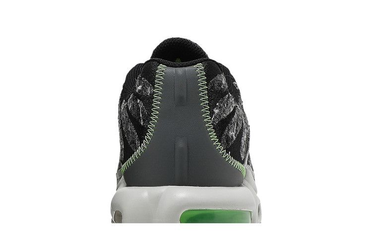 Nike Air Max Plus Essential Crater Green