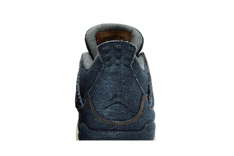 Jordan 4 Retro Levi's Denim (Tag with Levi's Logo)