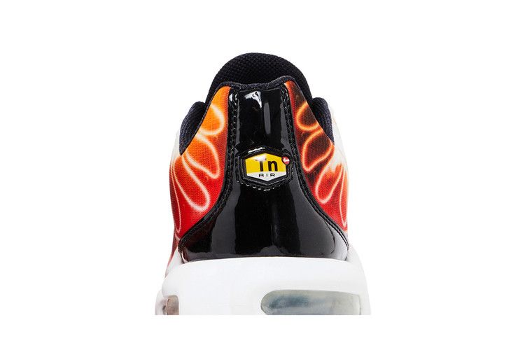Nike Air Max Plus Light Photography