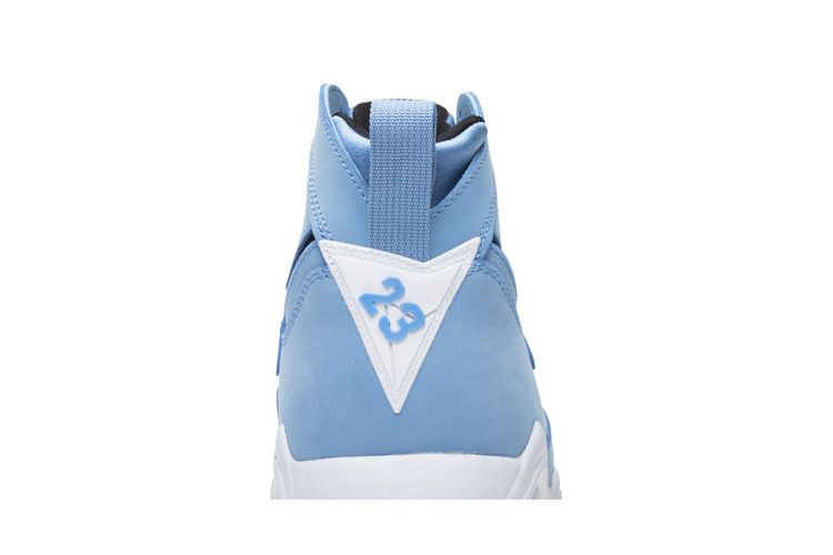 Jordan 7 Retro Pantone