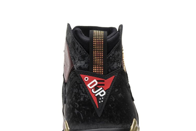 Jordan 7 Retro Doernbecher