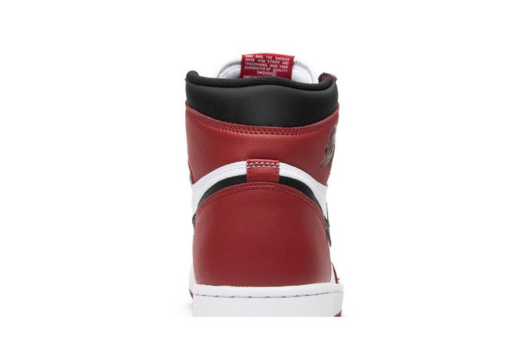 Jordan 1 Retro Chicago (2015)