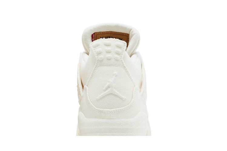 Jordan 4 Retro Levi's White (Levi's Tag)