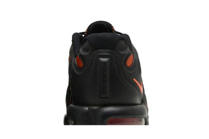 Nike Air Max Plus Drift Black Dragon Red