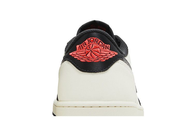 Jordan 1 Retro Low OG PSG Paris Saint-Germain