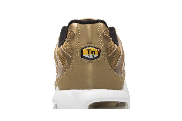 Nike Air Max Plus Metallic Gold