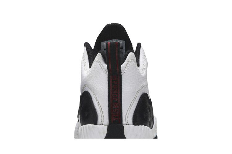 Jordan Jumpman Team 2 White Black Red