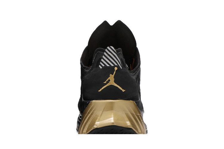 Jordan Zoom Trunner Ultimate Black Metallic Gold