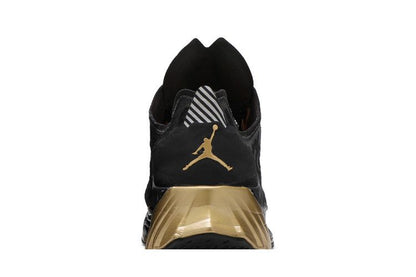 Jordan Zoom Trunner Ultimate Black Metallic Gold