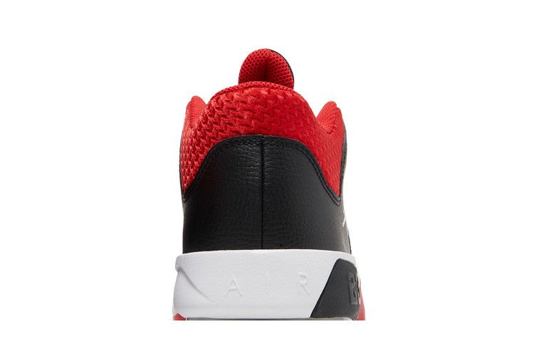 Jordan Max Aura 3 Black Red