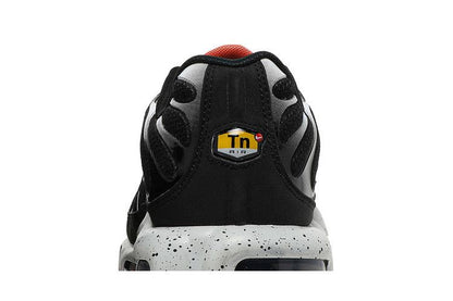 Nike Air Max Plus Black Teal Coral