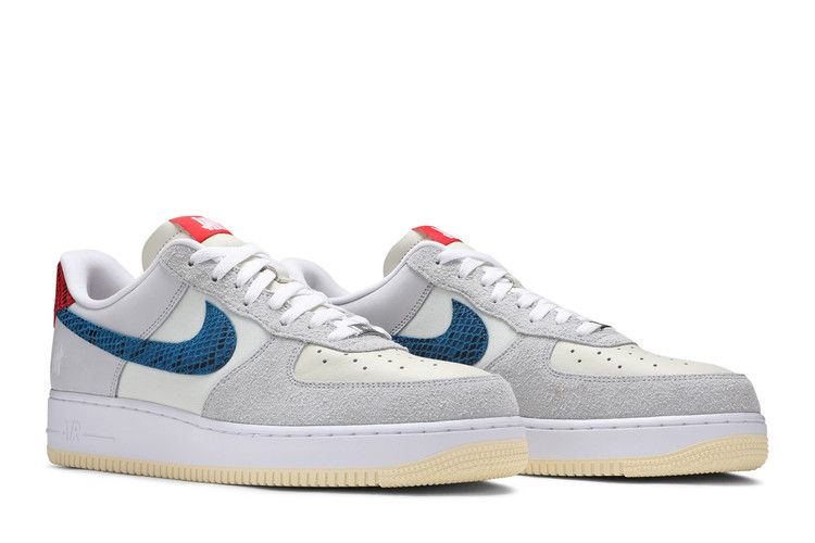 Nike Air Force 1 Low SP Undefeated 5 On It Dunk vs. AF1