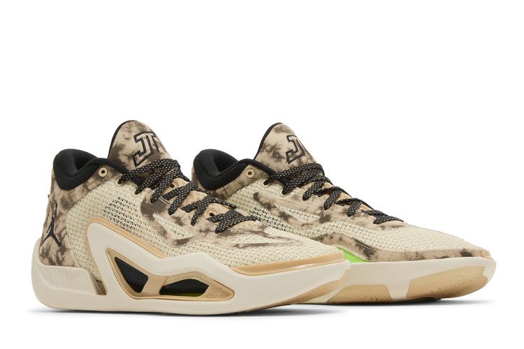 Jordan Tatum 1 Tunnel Walk