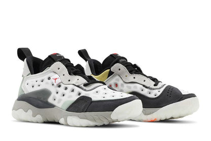 Jordan Delta 2 Grey Black Tan