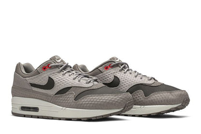 Nike Air Max 1 Cut Out Swoosh Moon Particle