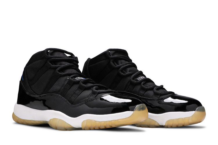 Jordan 11 Retro Space Jam (2000)