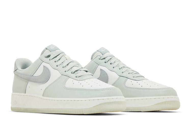 Nike Air Force 1 '07 Light Silver Pumice