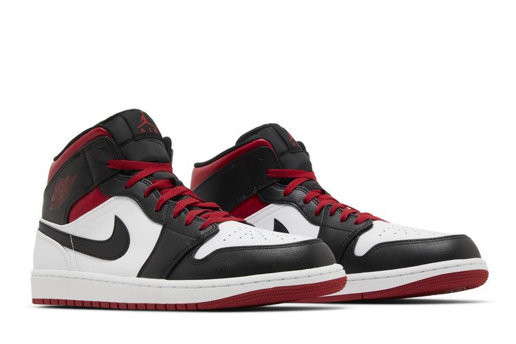 Jordan 1 Mid Gym Red Black Toe