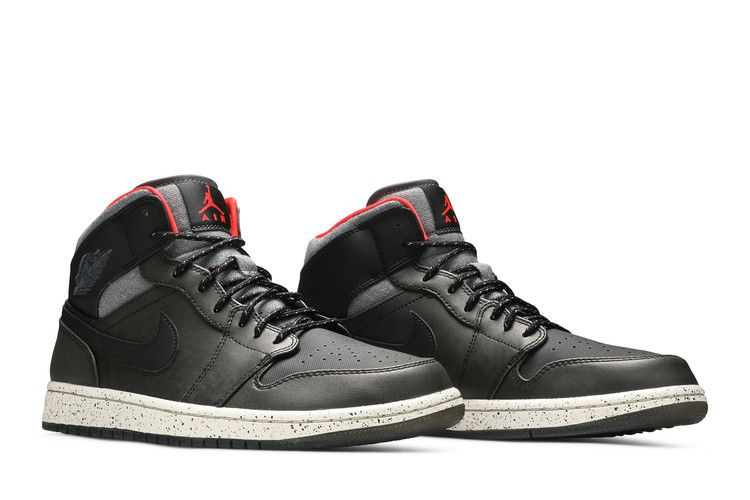 Jordan 1 Mid Holiday (2015)