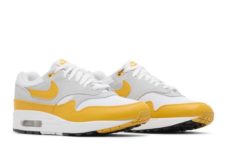 Nike Air Max 1 Essential University Gold