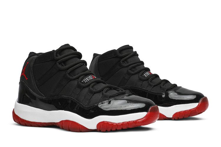 Jordan 11 Retro Playoffs (2001)