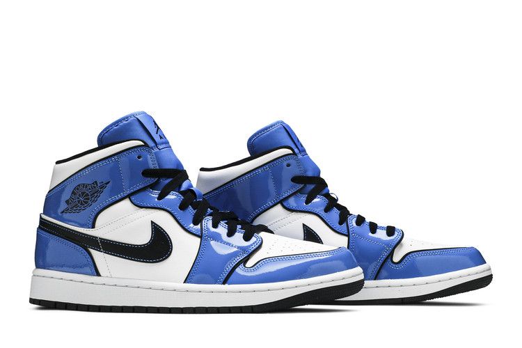 Jordan 1 Mid Signal Blue