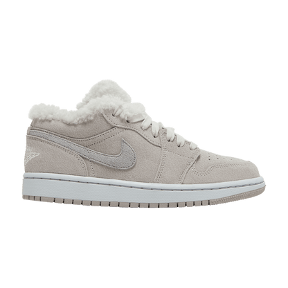 Jordan 1 Low SE Sherpa Fleece (Women's)
