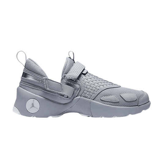 Jordan Trunner LX Wolf Grey