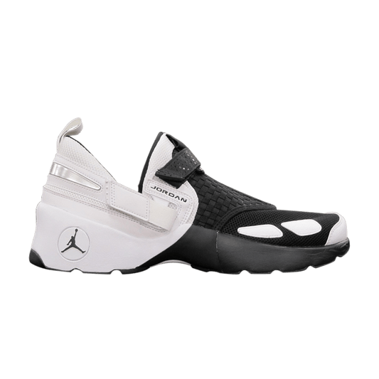 Jordan Trunner LX Black White
