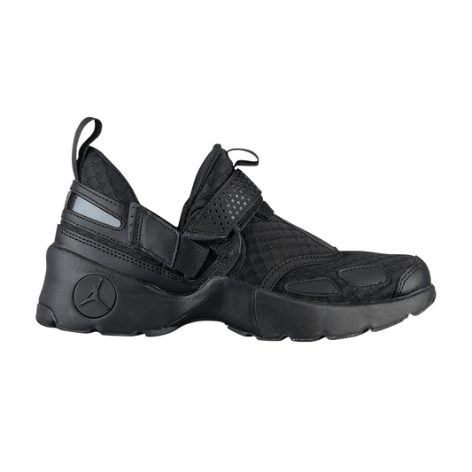 Jordan Trunner LX Triple Black