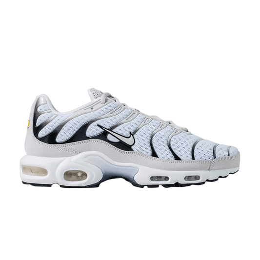 Nike Air Max Plus Sail Black
