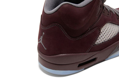 Jordan 5 Retro Burgundy (2023)