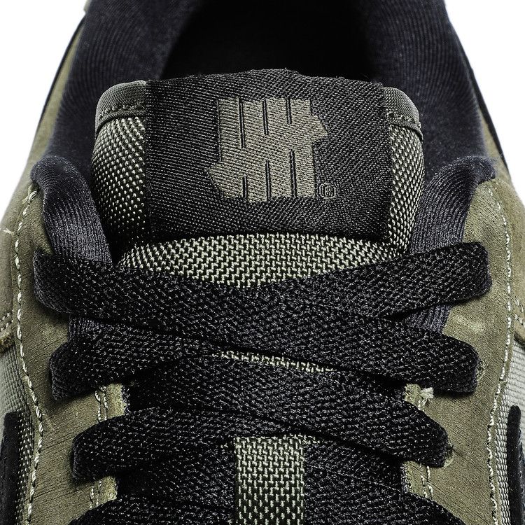 Nike Air Force 1 Low SP Undefeated Ballistic Dunk vs. AF1